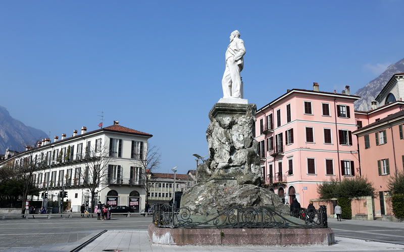 lecco piazza cermenati